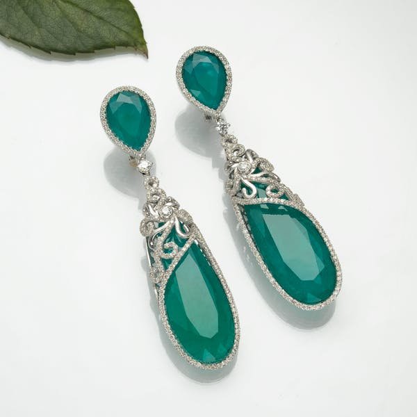 Les bijoux en lithothérapie : élégance et bienfaits spirituels